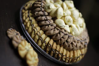 شیرینی برنجی پفکی